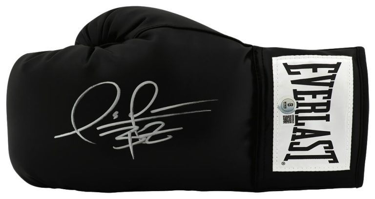 Deontay Wilder Signed Everlast Black Boxing Glove - (BECKETT COA)