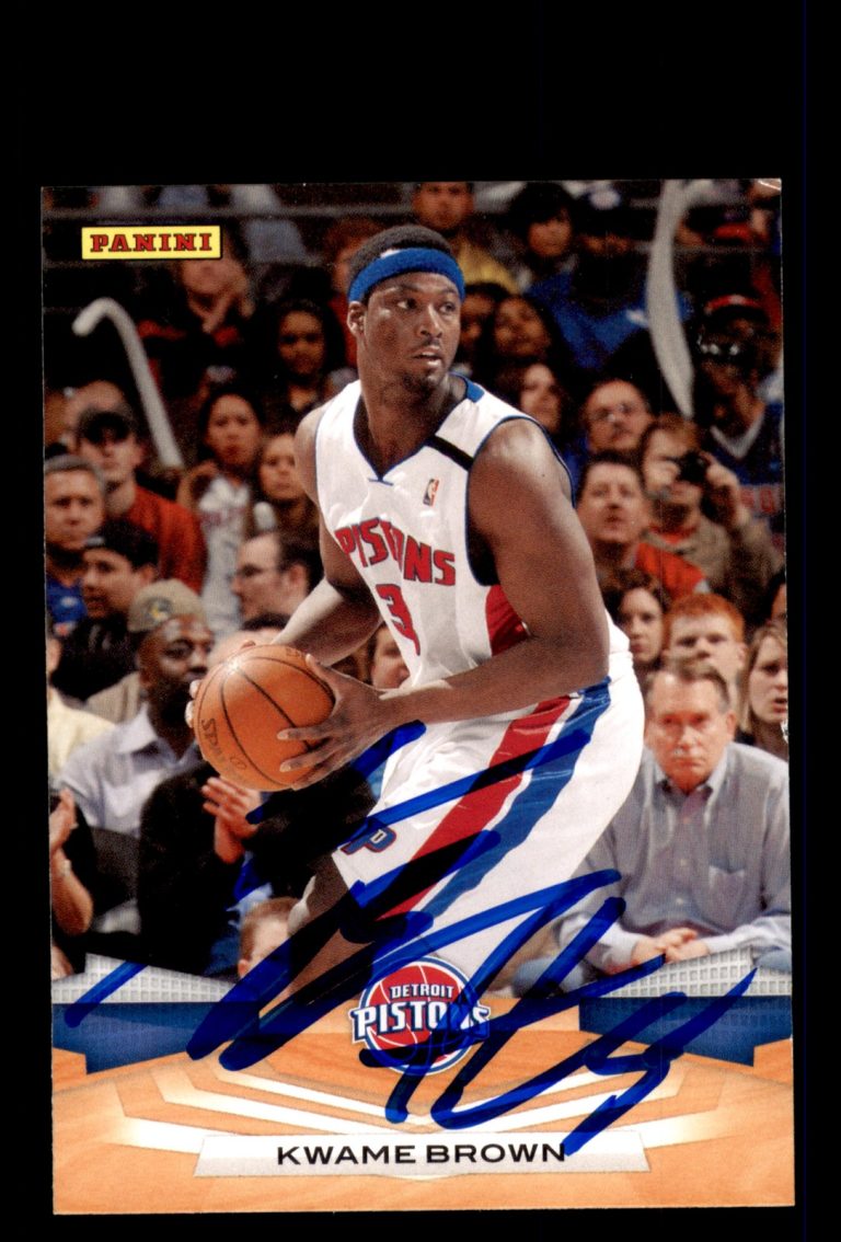 Signed Basketball Card Auto Kwame Brown 2009-10 Panini #76 Detroit Pistons