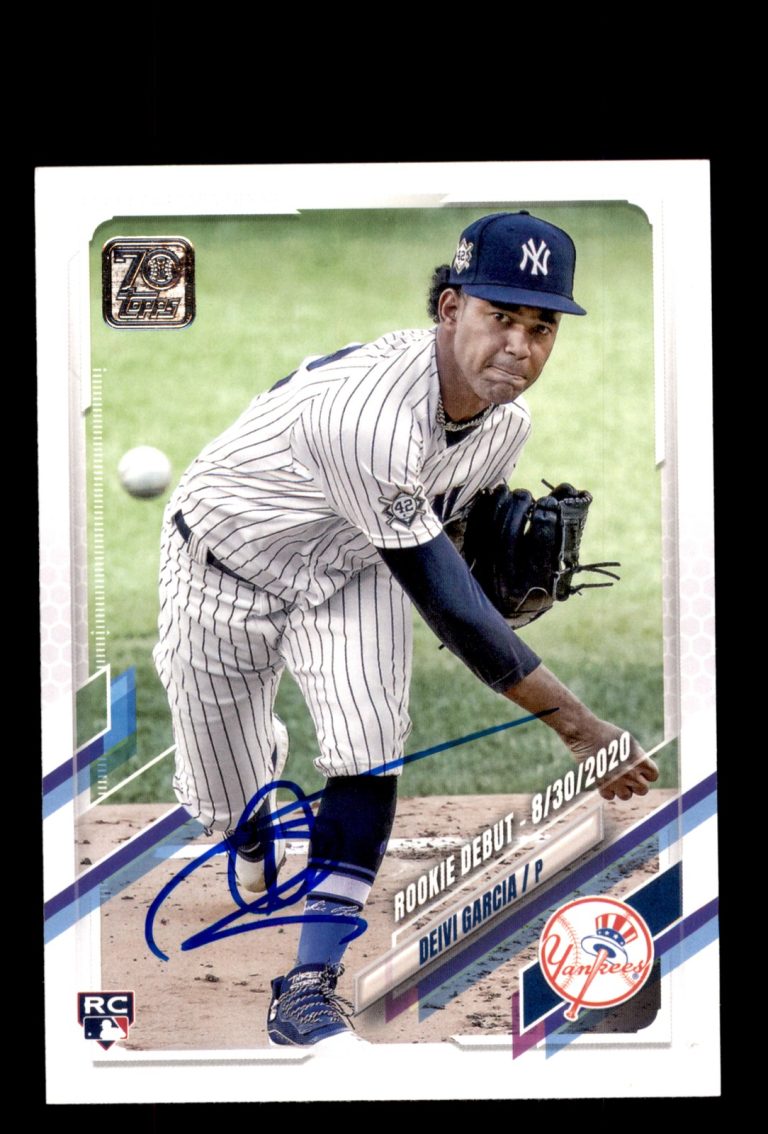 Signed Baseball Card Auto Deivi Garcia 2021 Topps Update #US259 New York Yankees