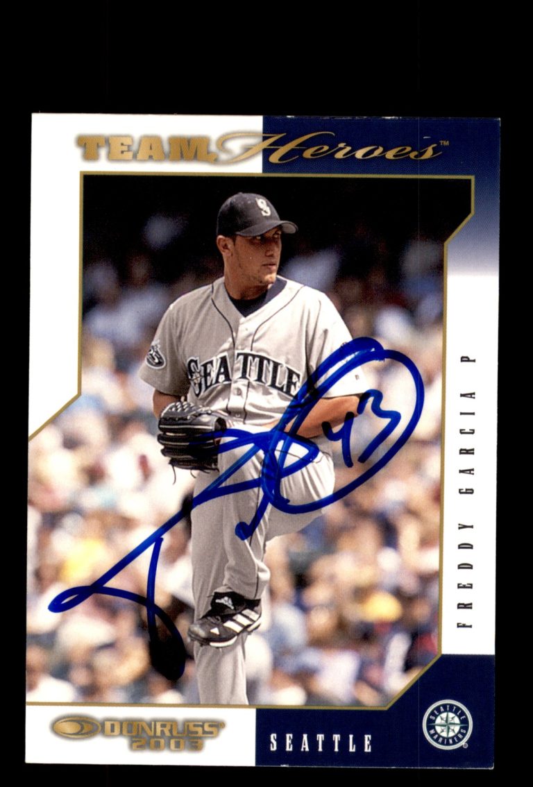 Signed Baseball Card Auto Freddy Garcia 2003 Donruss Team Heroes #450