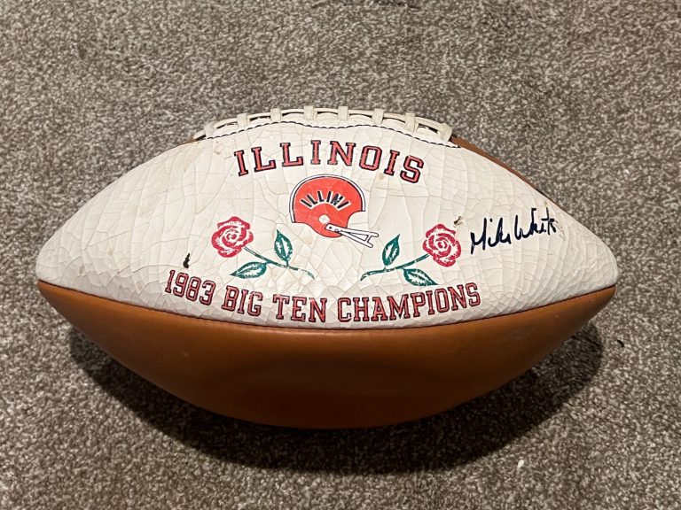 1983 BIG TEN CHAMPIONS ILLINOIS SIGNED FOOTBALL COACH AUTOGRAPHS UNIQUE