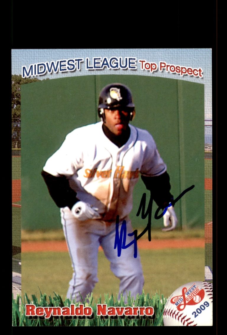 Signed Baseball Card Auto Reynaldo Navarro 2009 Midwest League Top Prospects
