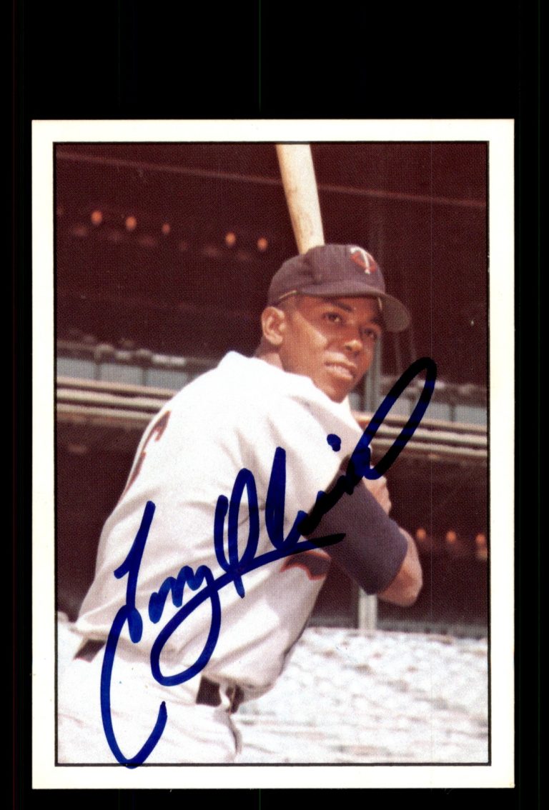Signed Baseball Card Auto Tony Oliva 1978 TCMA The 1960's Minnesota Twins