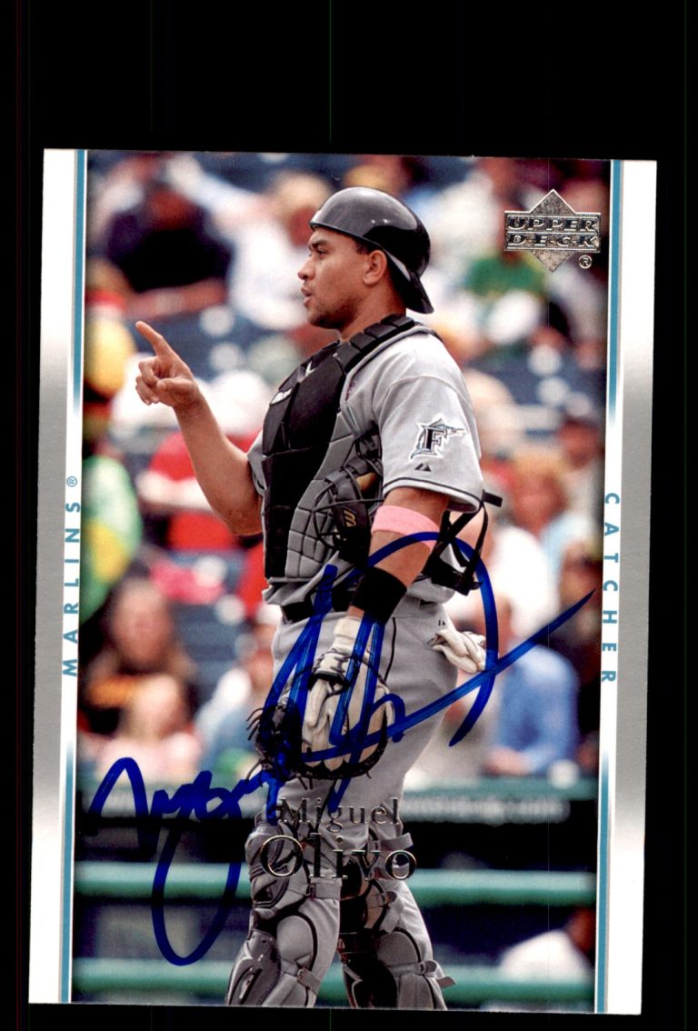 Signed Baseball Card Auto Miguel Olivo 2007 Upper Deck #321 Florida Marlins