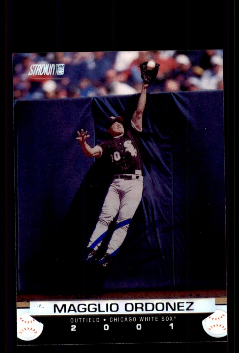 Signed Baseball Card Auto Magglio Ordonez 2001 Stadium Club #93 White Sox