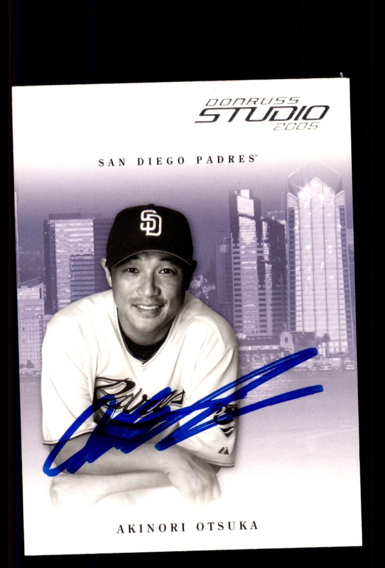 Signed Baseball Card Auto Akinori Otsuka 2005 Donruss Studio #229 Padres