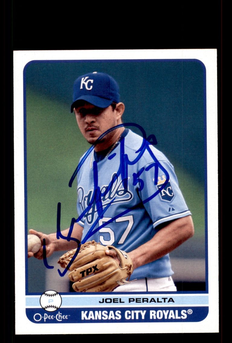 Signed Baseball Card Auto Joel Peralta 2009 O-Pee-Chee #81 Kansas City Royals