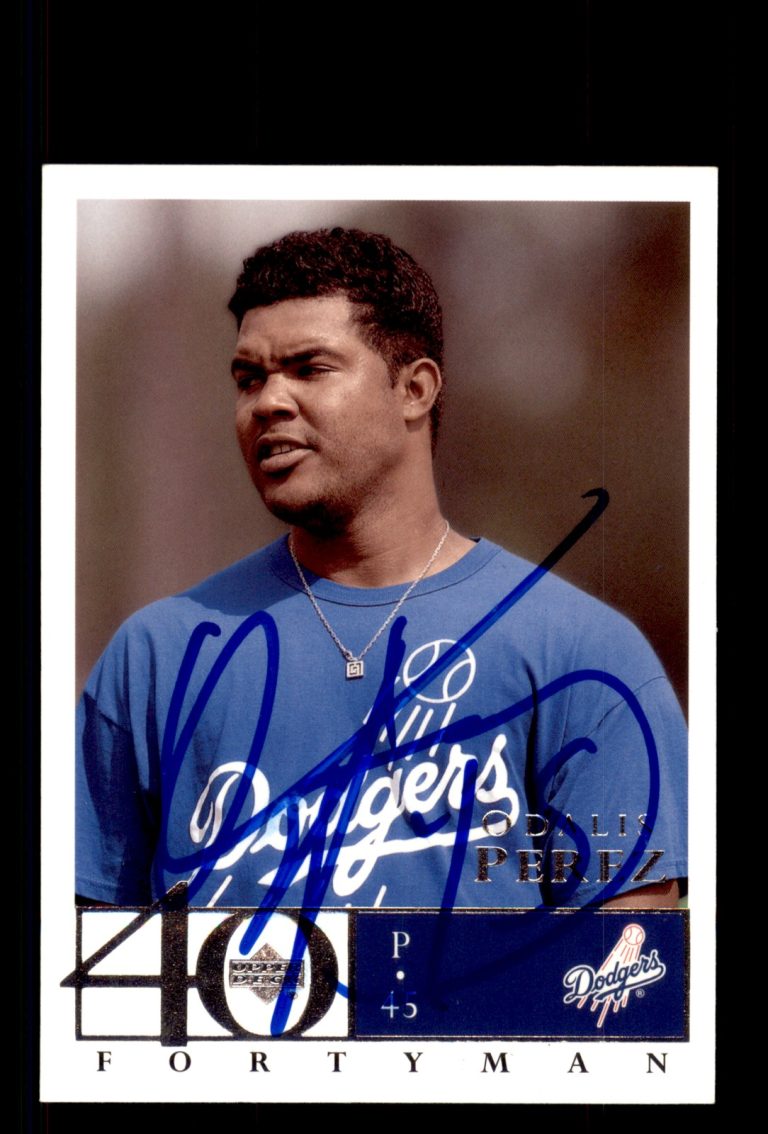 Signed Baseball Card Auto Odalis Perez 2003 Upper Deck 40-Man #524 Dodgers