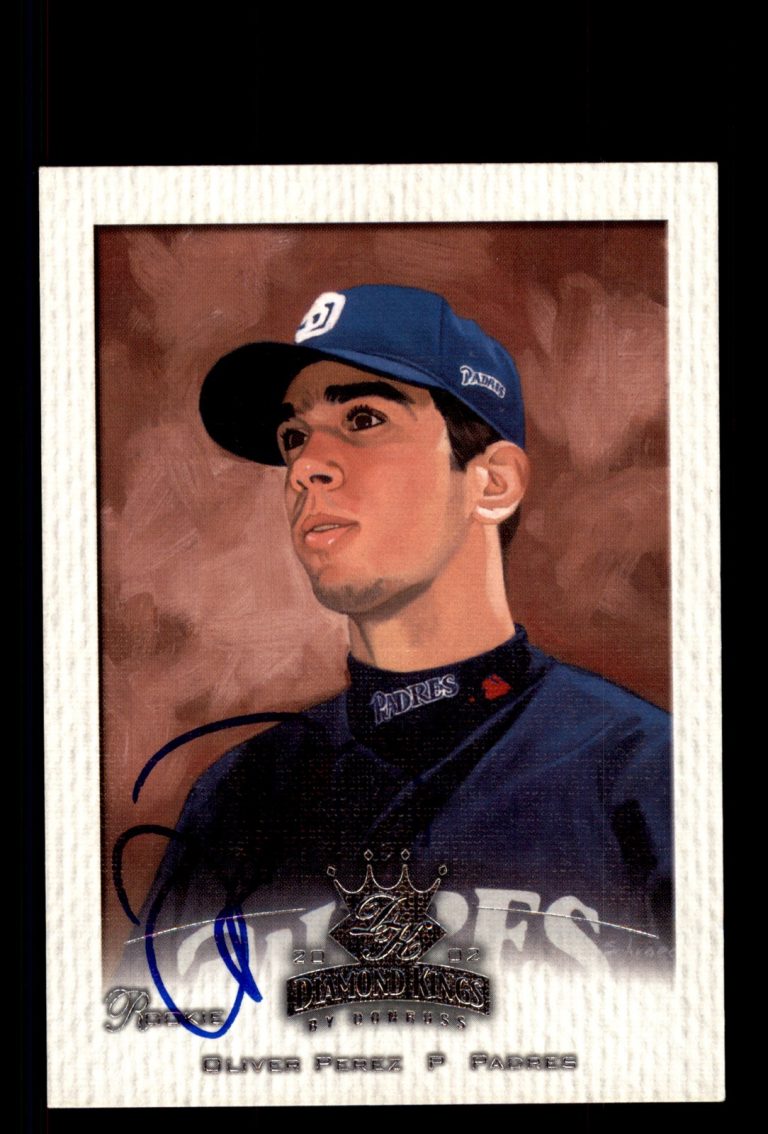 Signed Baseball Card Auto Oliver Perez 2002 Donruss Diamond Kings #153 Padres