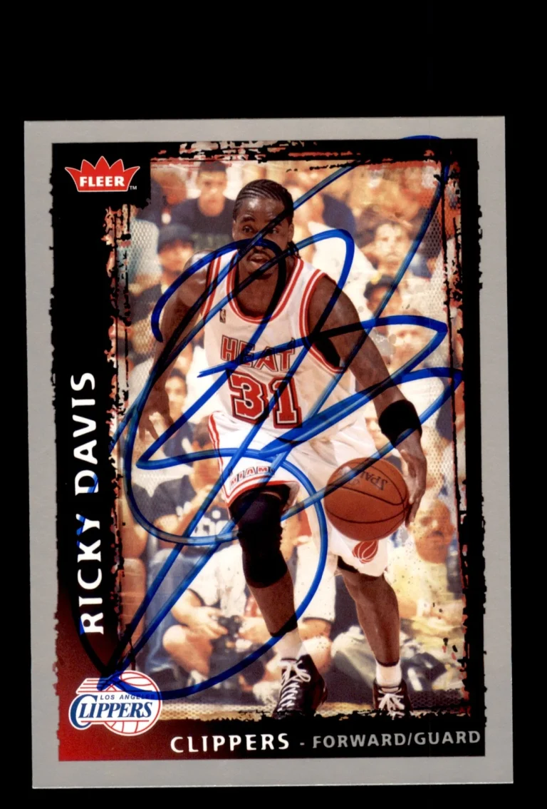 Signed Basketball Card Auto Ricky Davis 2008-09 Fleer #182 Los Angeles Clippers