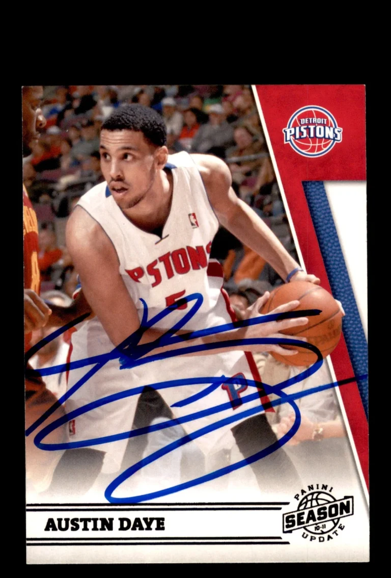 Signed Basketball Card Auto Austin Daye 2010-11 Panini Season Update #46 Pistons
