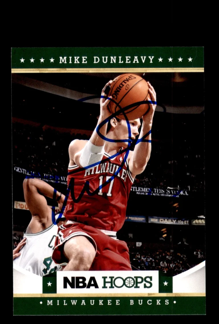 Signed Basketball Card Auto Mike Dunleavy 2012-13 Hoops #105 Milwaukee Bucks