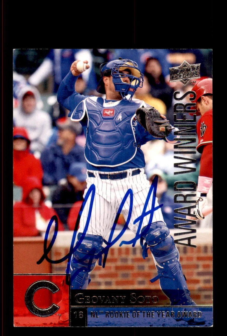 Signed Baseball Card Auto Geovany Soto 2009 Upper Deck #970 Chicago Cubs