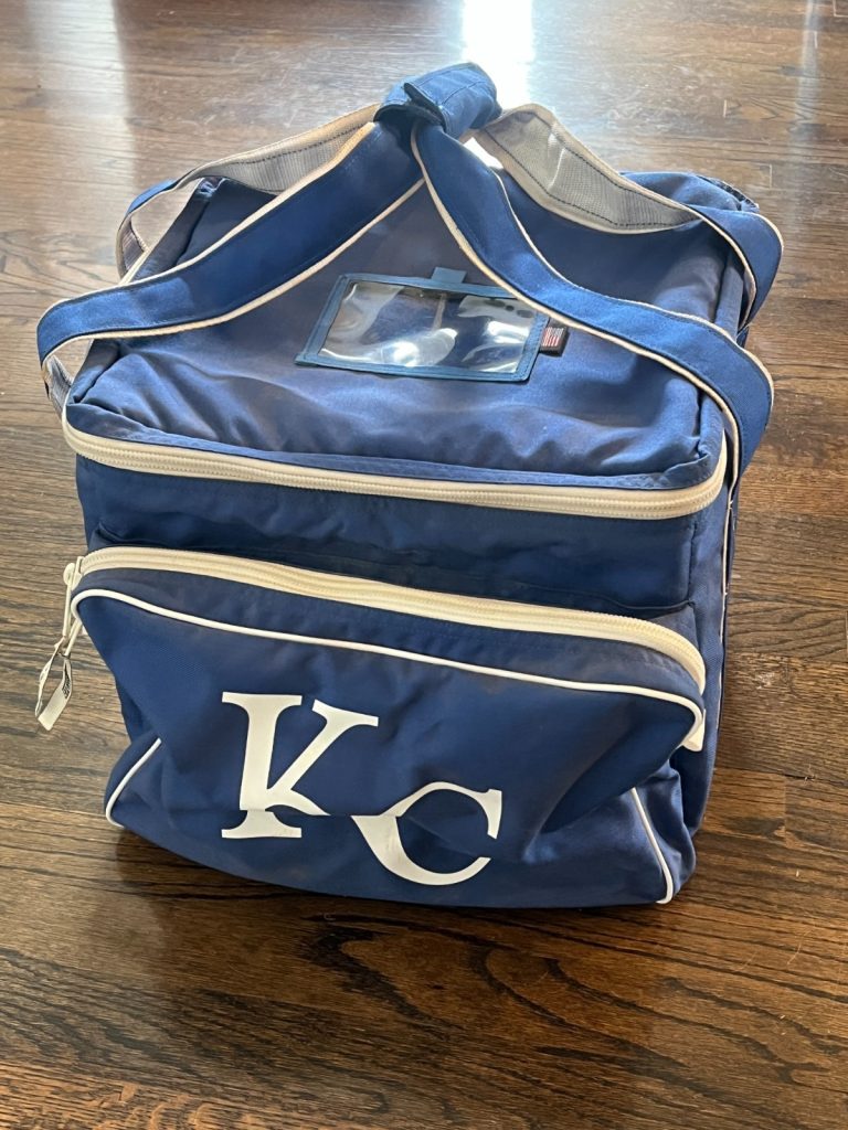 KANSAS CITY ROYALS MLB GAME USED TEAM ISSUED EQUIPMENT BASEBALL BAG