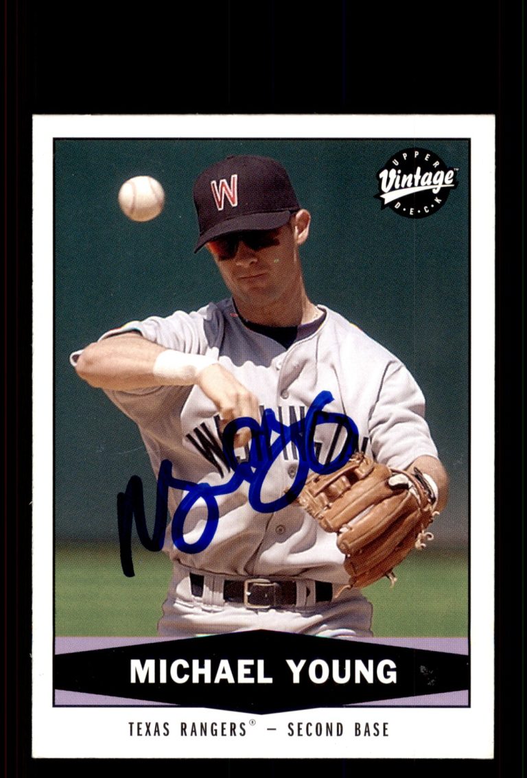 Signed Baseball Card Auto Michael Young 2004 Upper Deck Vintage #152 Rangers