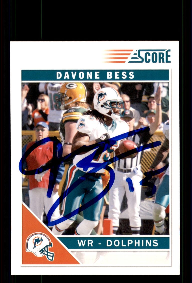 Signed Football Card Auto Davone Bess 2011 Score #154 Miami Dolphins