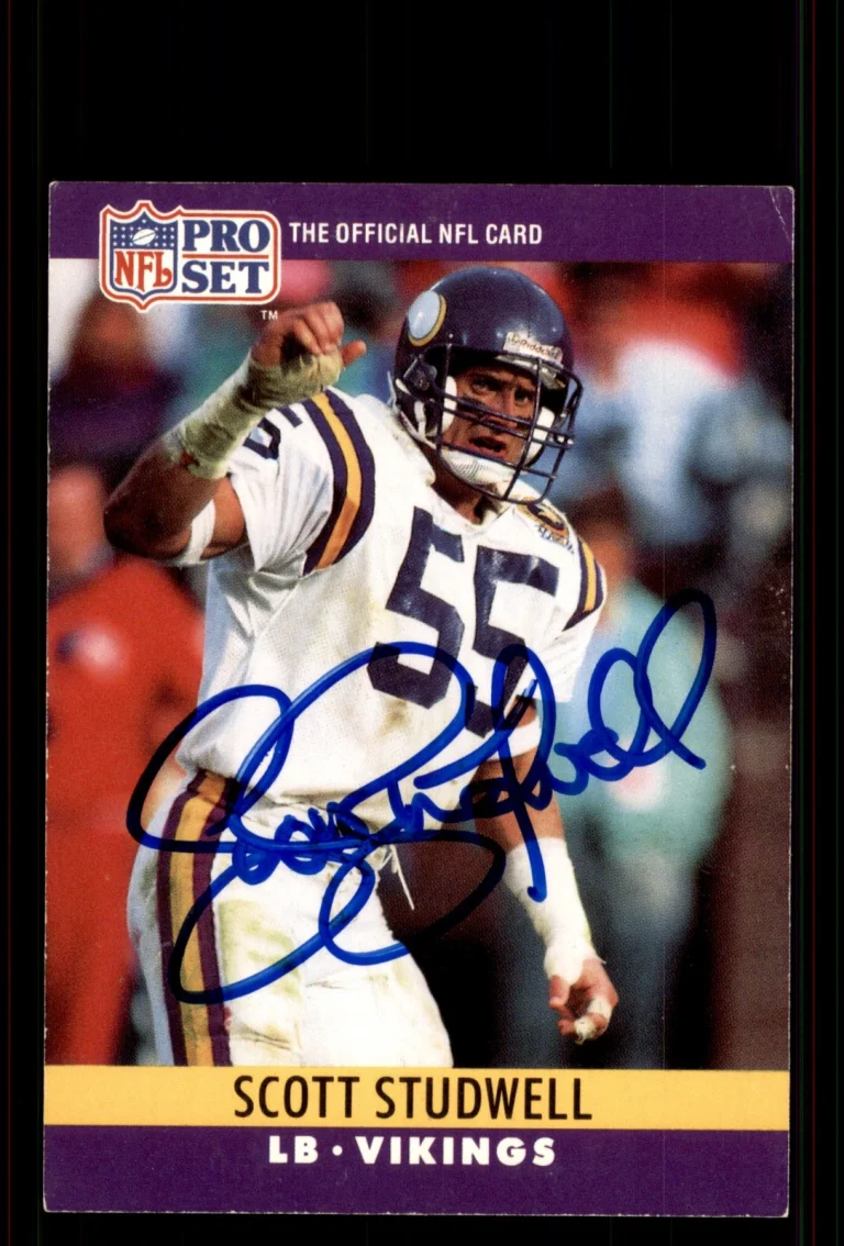 Signed Football Card Auto Scott Studwell 1990 Pro Set #195 Minnesota Vikings