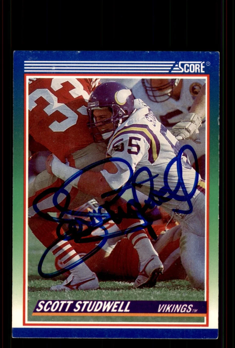 Signed Football Card Auto Scott Studwell 1990 Score #377 Minnesota Vikings