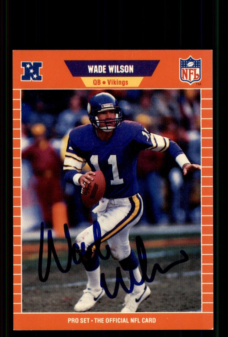 Signed Football Card Auto Wade Wilson 1989 Pro Set #241 Minnesota Vikings