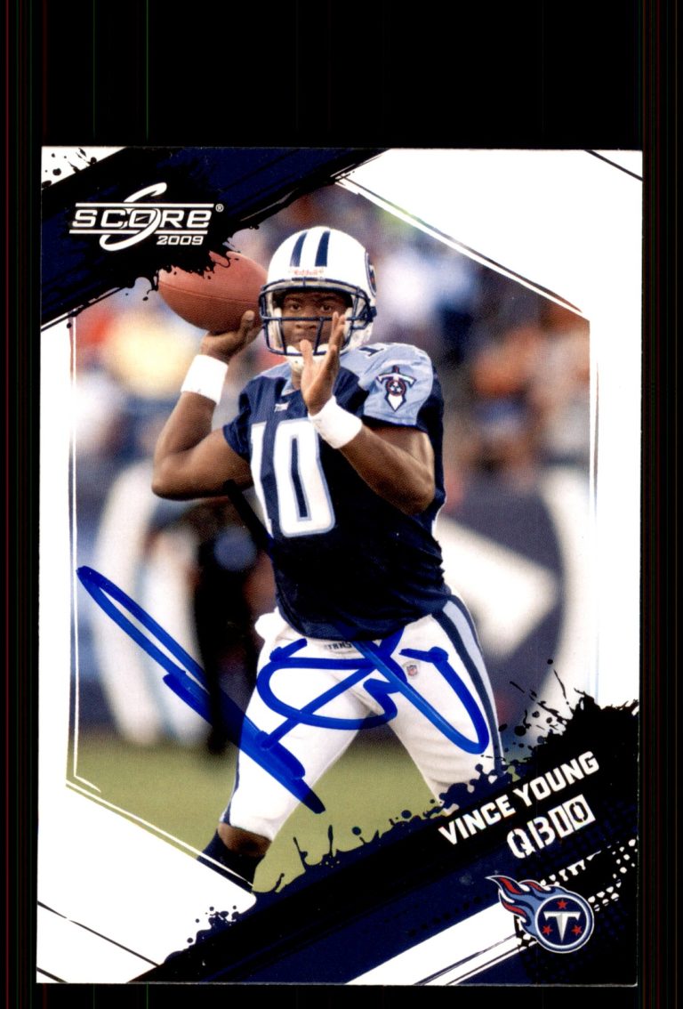 Signed Football Card Auto Vince Young 2009 Score #290 Tennessee Titans