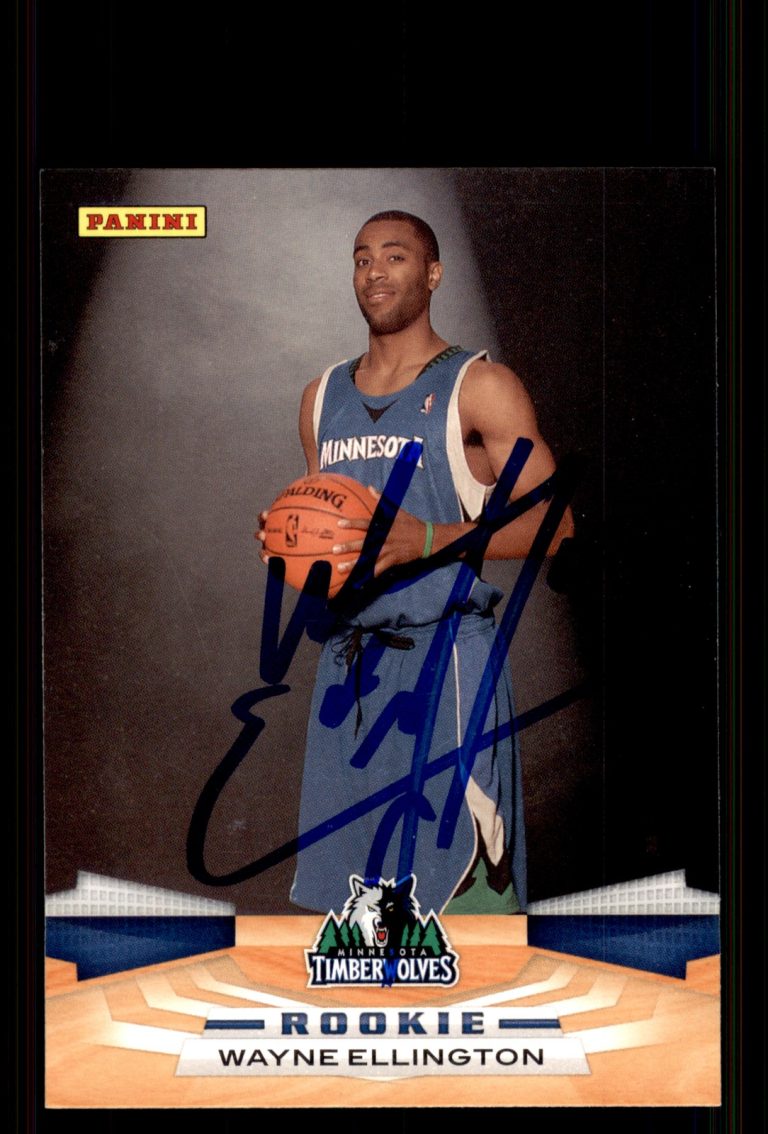 Signed Basketball Card Auto Wayne Ellington 2009-10 Panini #328 Timberwolves