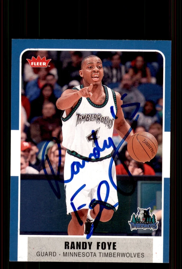 Signed Basketball Card Auto Randy Foye 2007-08 Fleer #127 Minnesota Timberwolves