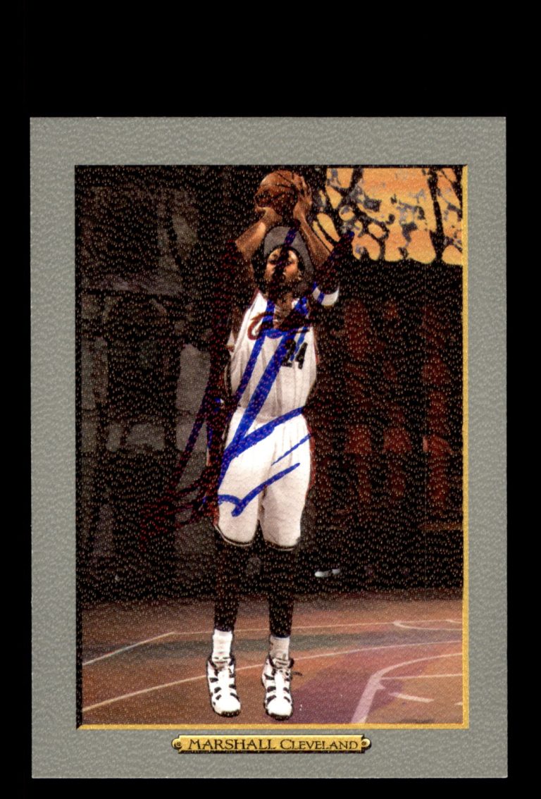 Signed Basketball Card Auto Donyell Marshall 2006-07 Topps Turkey Red #55