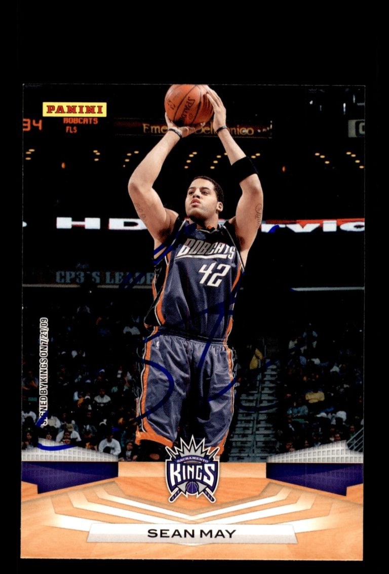 Signed Basketball Card Auto Sean May 2009-10 Panini #299 Sacramento Kings