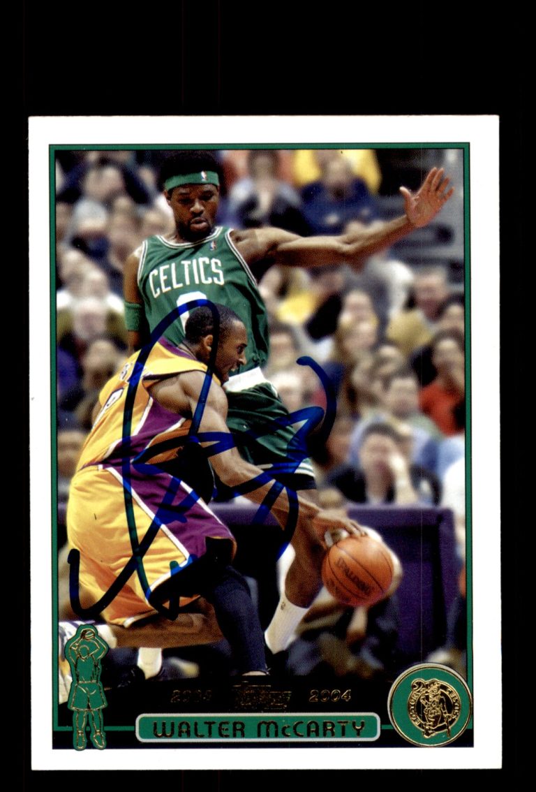 Signed Basketball Card Auto Walter McCarty 2003-04 Topps #12 Boston Celtics