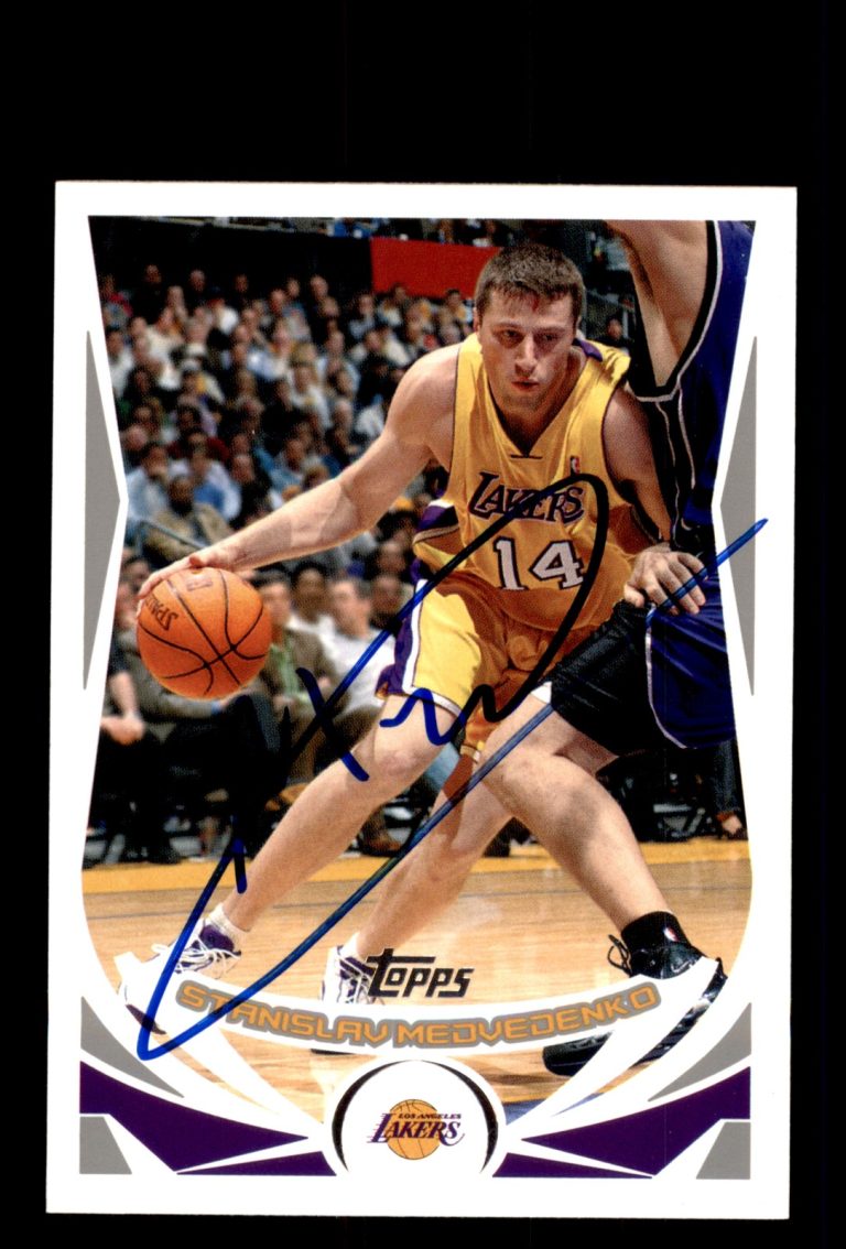 Signed Basketball Card Auto Slava Medvedenko 2004-05 Topps #212 LA Lakers
