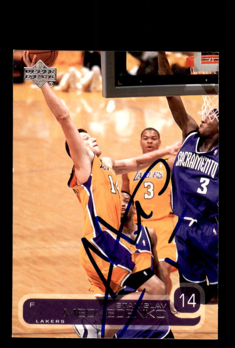 Signed Basketball Card Auto Slava Medvedenko 2002-03 Upper Deck #284 LA Lakers