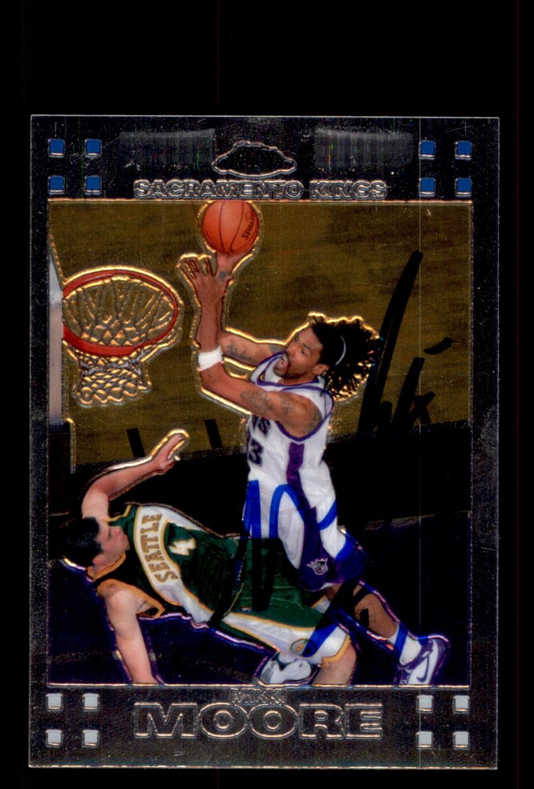 Signed Basketball Card Auto Mikki Moore 2007-08 Topps Chrome #70 Kings