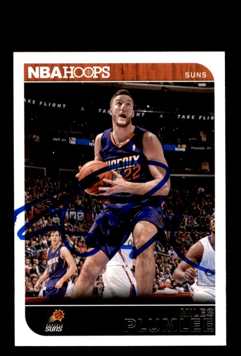 Signed Basketball Card Auto Miles Plumlee 2014-15 Hoops #26 Phoenix Suns