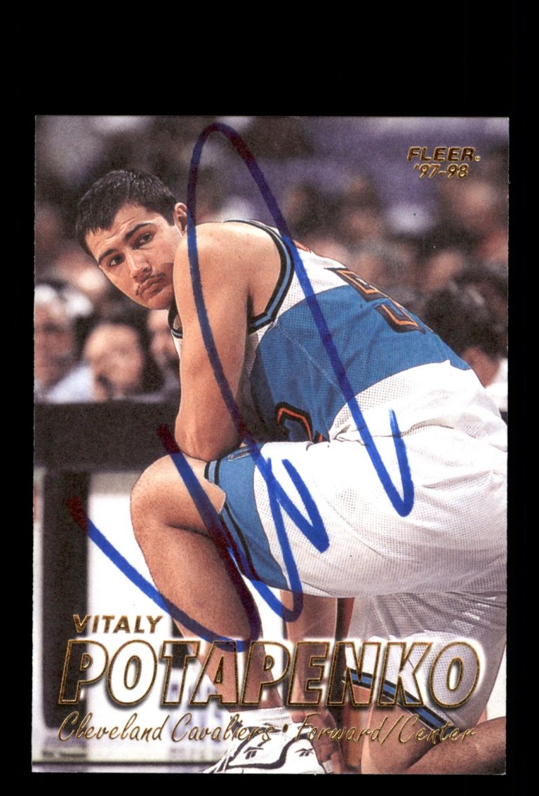 Signed Basketball Card Auto Vitaly Potapenko 1997-98 Fleer #136 Cavaliers