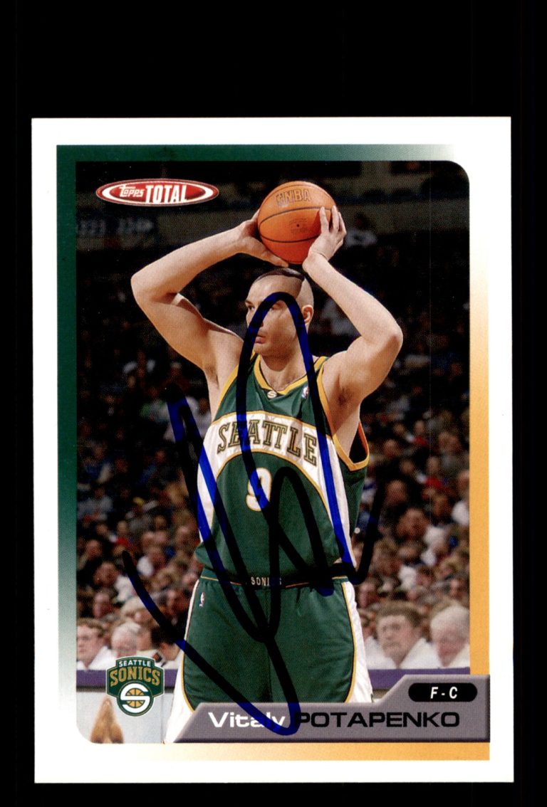 Signed Basketball Card Auto Vitaly Potapenko 2005-06 Topps Total #209