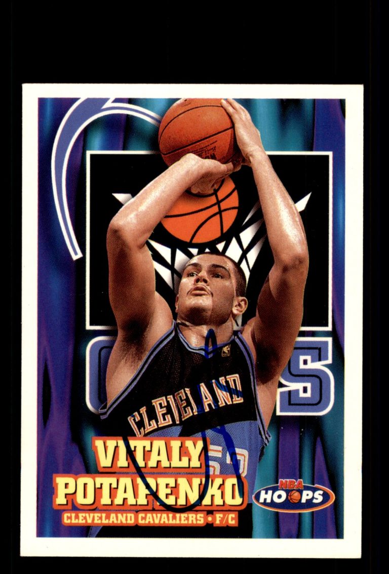 Signed Basketball Card Auto Vitaly Potapenko 1997-98 Hoops #35 Cavaliers