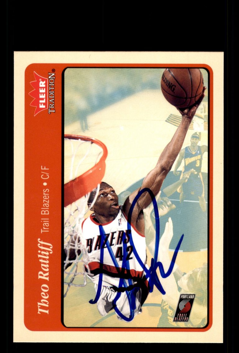 Signed Basketball Card Auto Theo Ratliff 2004-05 Fleer Tradition #76