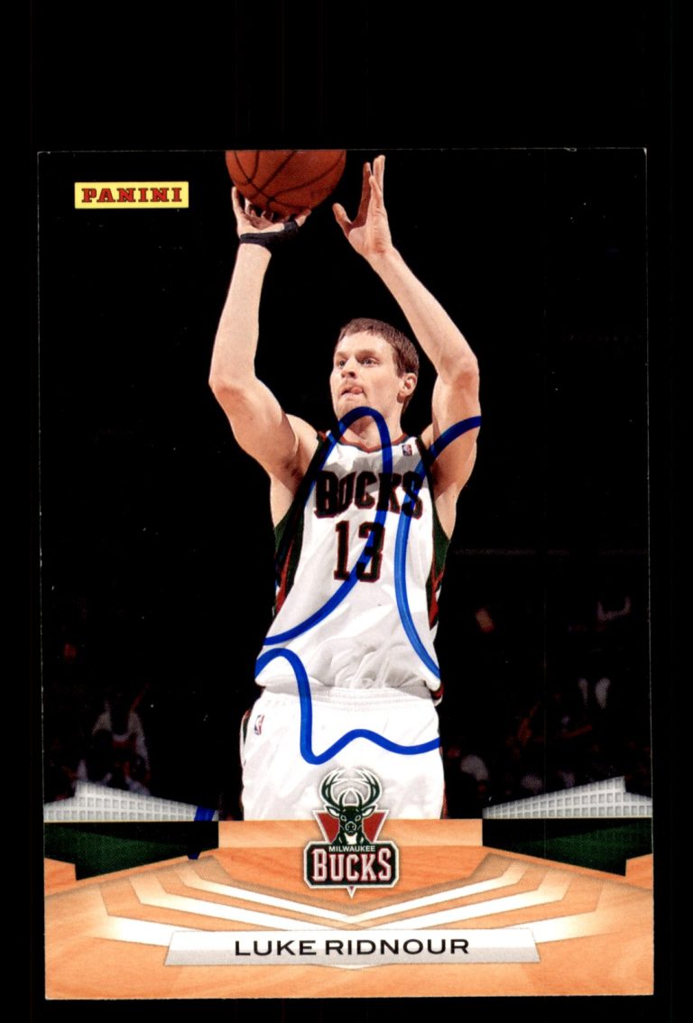 Signed Basketball Card Auto Luke Ridnour 2009-10 Panini #101 Milwaukee Bucks