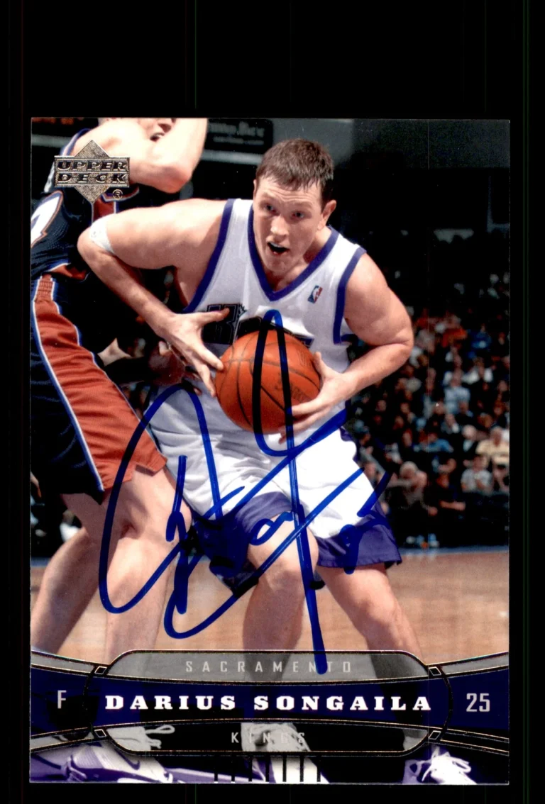Signed Basketball Card Auto Darius Songaila 2004-05 Upper Deck #168 Kings