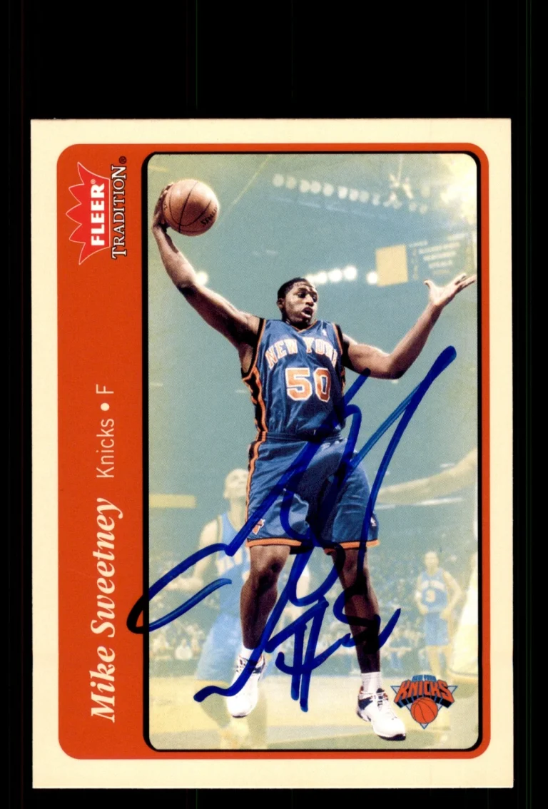 Signed Basketball Card Auto Mike Sweetney 2004-05 Fleer Tradition #172 Knicks