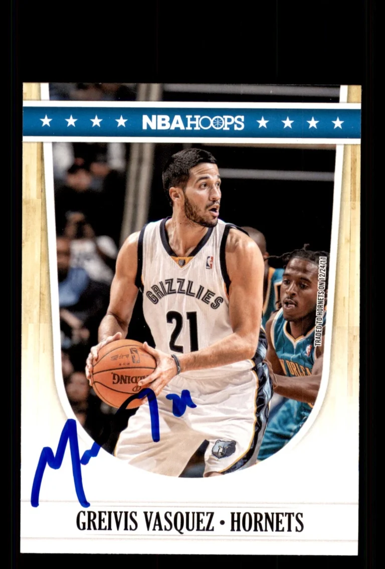 Signed Basketball Card Auto Greivis Vasquez 2011-12 Hoops #111 Hornets