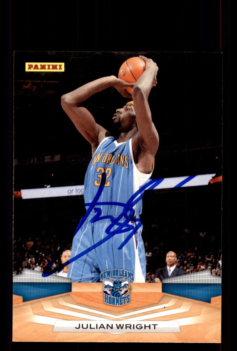 Signed Basketball Card Auto Julian Wright 2009-10 Panini #188 Hornets