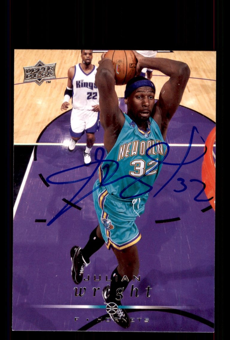 Signed Basketball Card Auto Julian Wright 2008-09 Upper Deck #129 Hornets