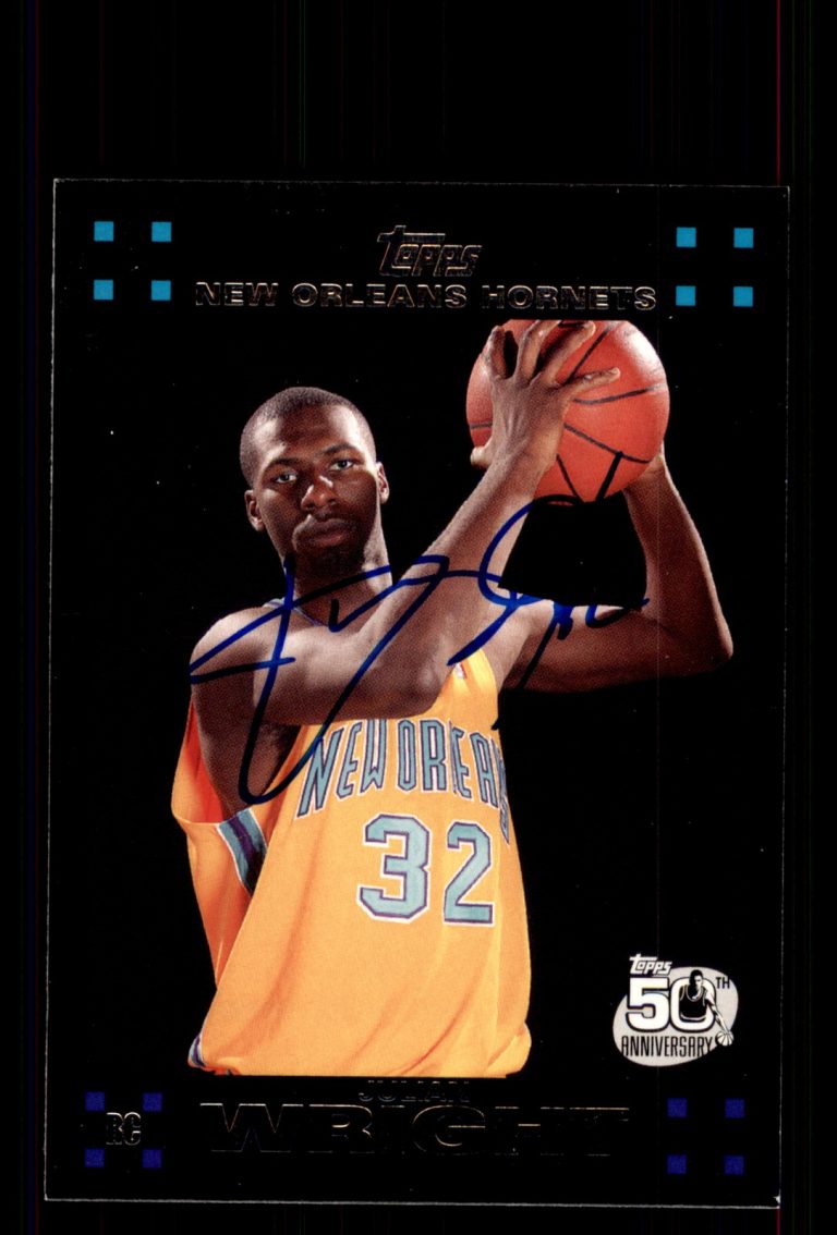 Signed Basketball Card Auto Julian Wright 2007-08 Topps #123 New Orleans Hornets