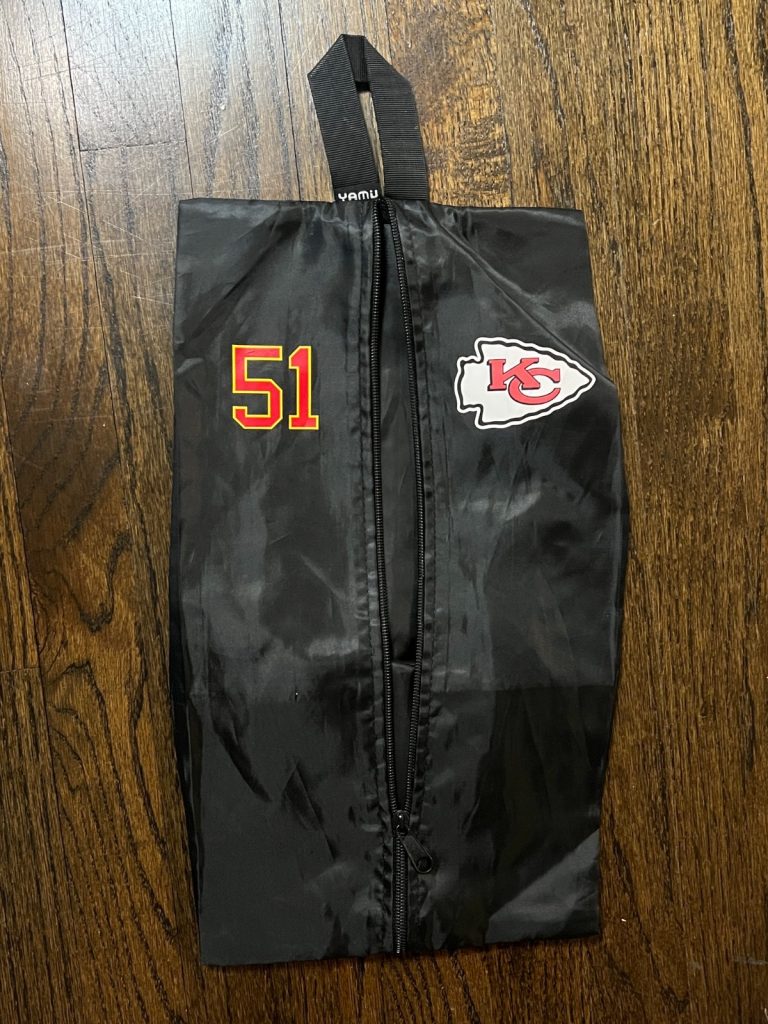 NFL FOOTBALL TEAM ISSUED KANSAS CITY CHIEFS TOILETRY BAG #51