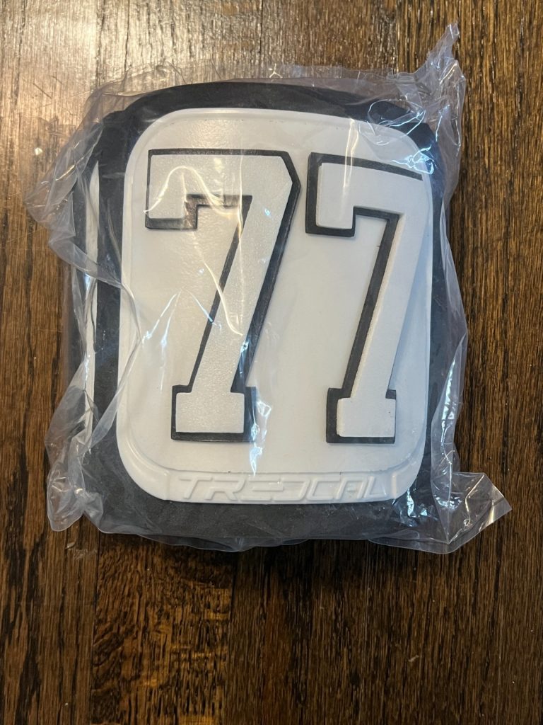 KANSAS CITY CHIEFS LOGO TEAM GAME ISSUED THIGH PADS #77 UNIQUE