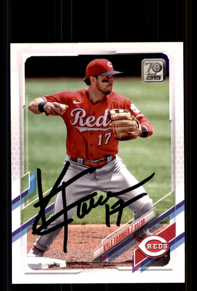 Signed Baseball Card Auto Kyle Farmer 2021 Topps Update #US319 Cincinnati Reds