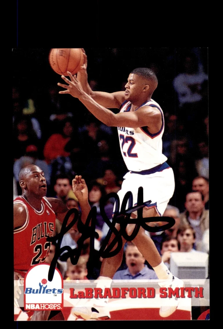Signed Basketball Card Auto LaBradford Smith 1993-94 Hoops #228 Bullets
