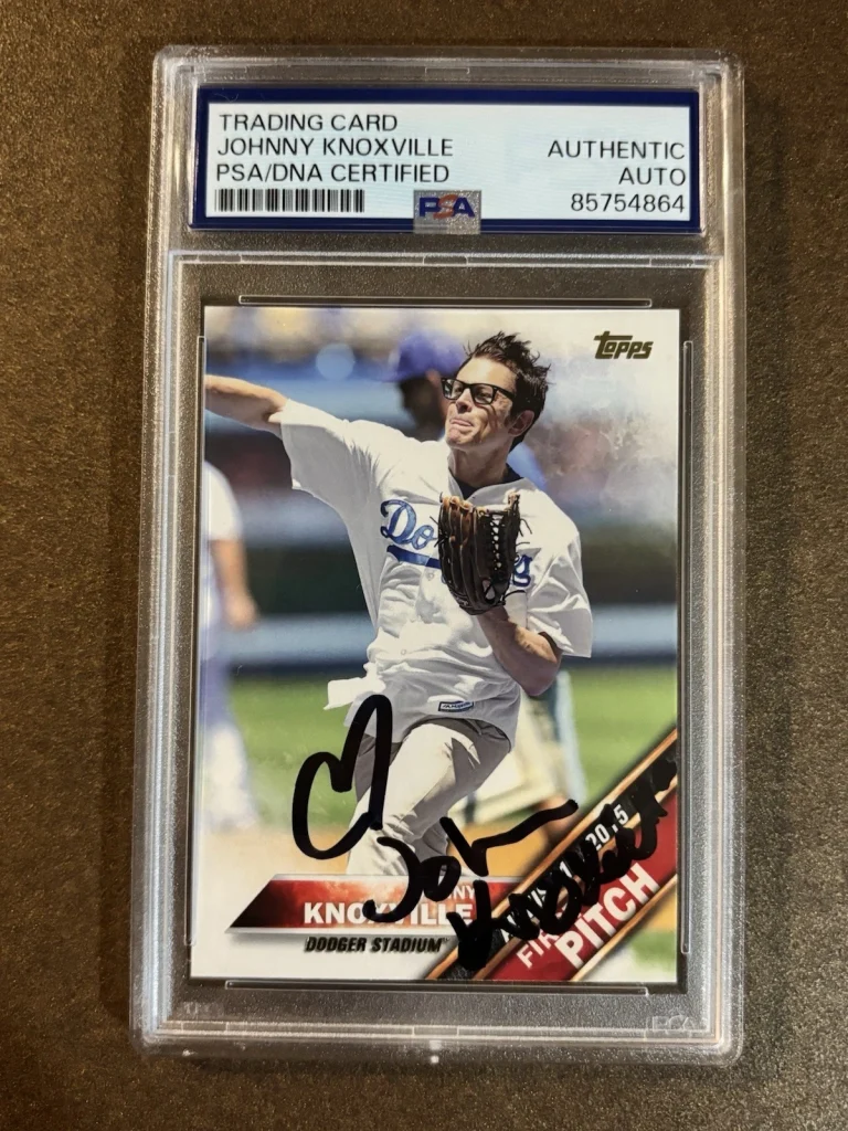 Signed Baseball Card Auto Johnny Knoxville 2016 Topps #FP-10 LA Dodgers PSA/DNA