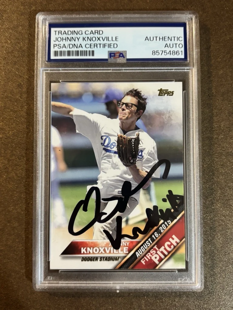 Signed Baseball Card Auto Johnny Knoxville 2016 Topps #FP-10 LA Dodgers PSA/DNA
